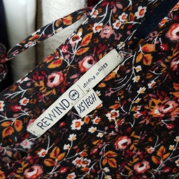 Floral Romper Suit - Picture 3 of 5